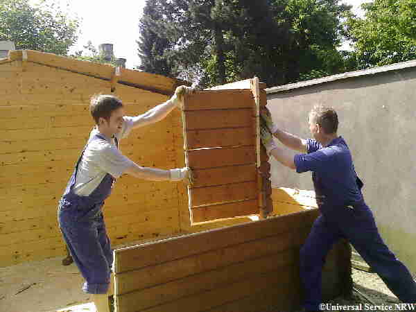 Universal-Service-NRW Blockhaus, Holzhaus, Zerteilung, Zerlegung, zerlegen,