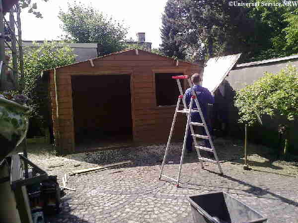 Universal Service NRW einreissen, einreien, niederreissen, Scheune,