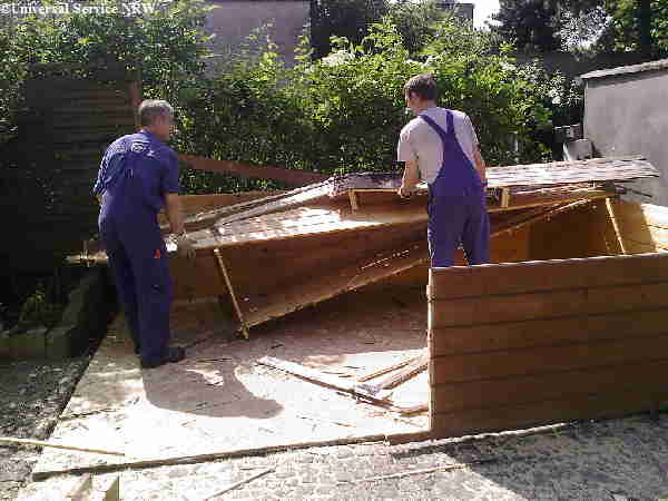 demontieren, abbrechen, Abbruch, Bretterbude, Universal-Service-NRW,